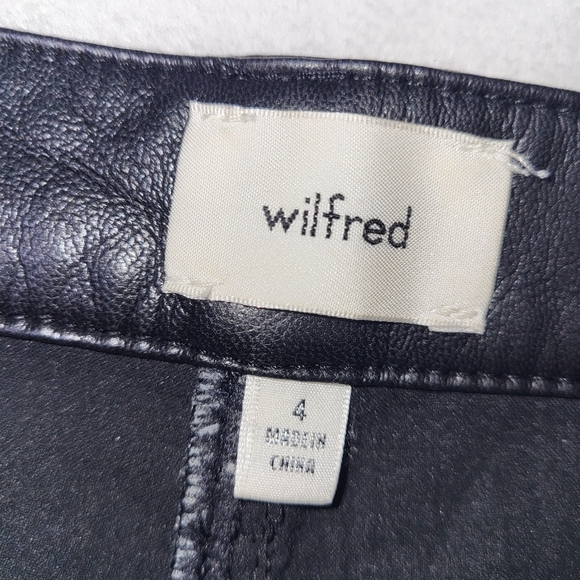 Wilfred Aritzia Vegan Leather Pants Women's Size 4 Black Straight Leg - Picture 9 of 10